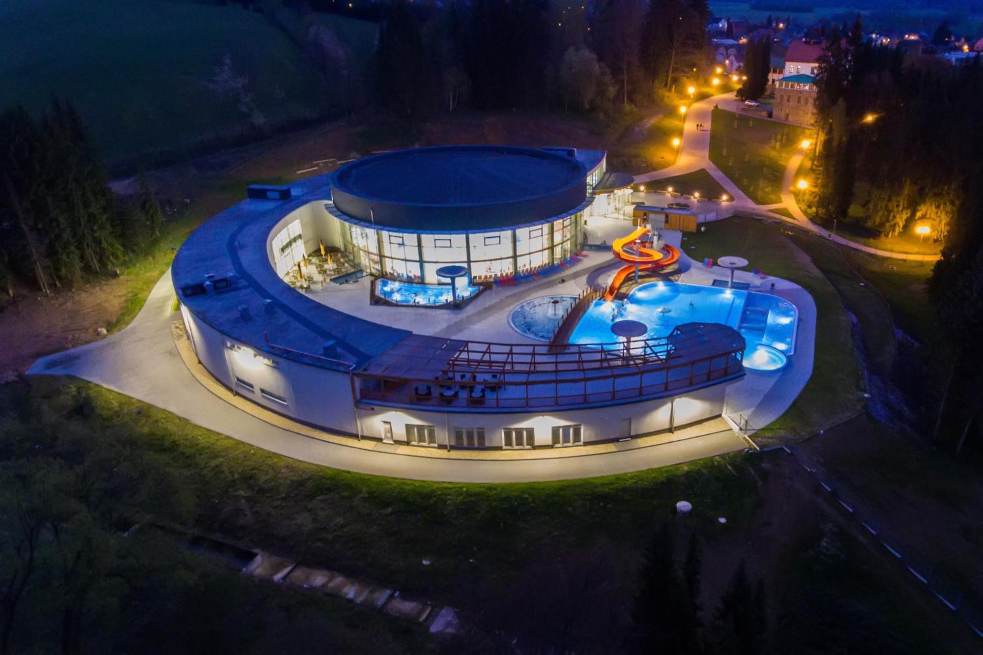 Vila Max - Whirlpool & Bazen & Sauna Velke Losiny Exterior photo